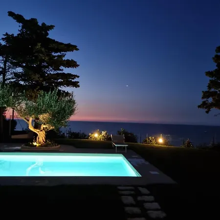 Carezza Del Mare Holiday home *