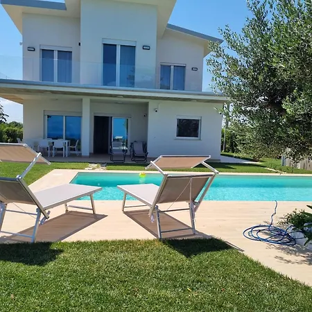 Carezza Del Mare Feriehus